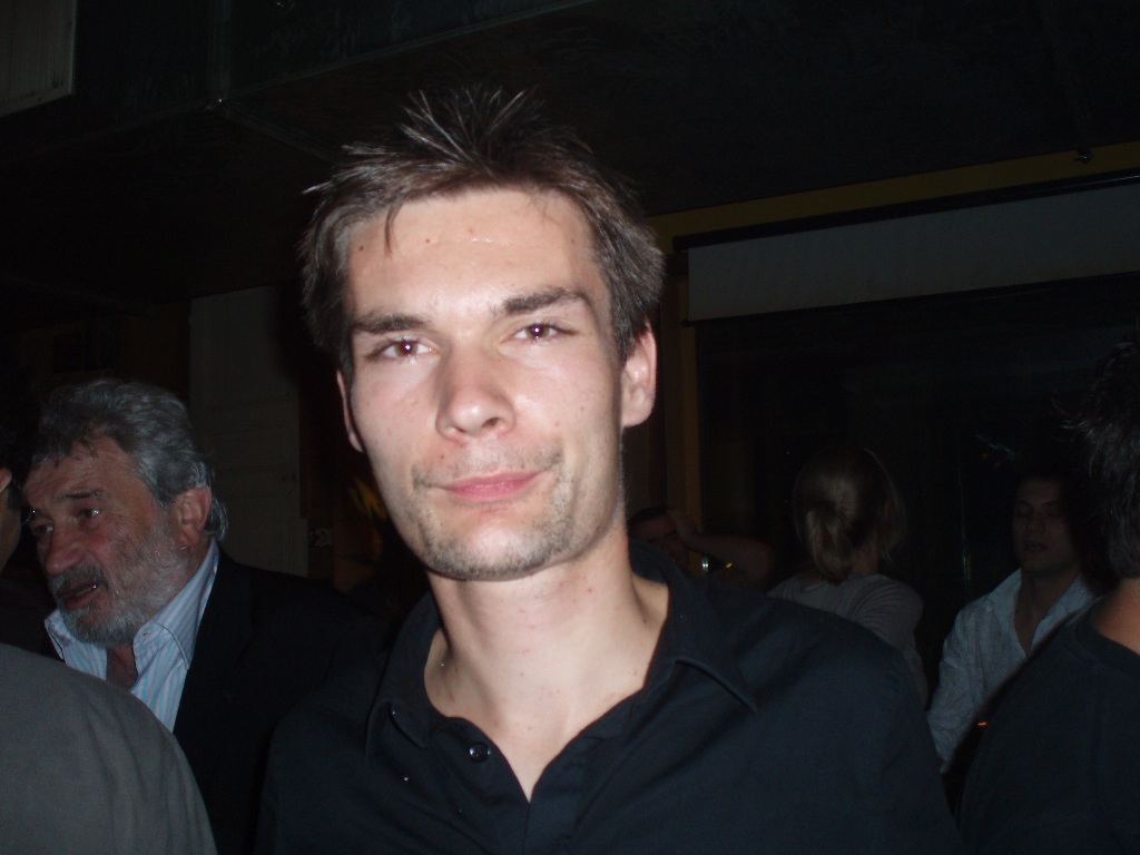 P1010858