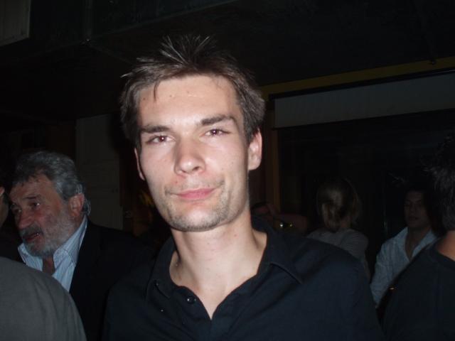 P1010858